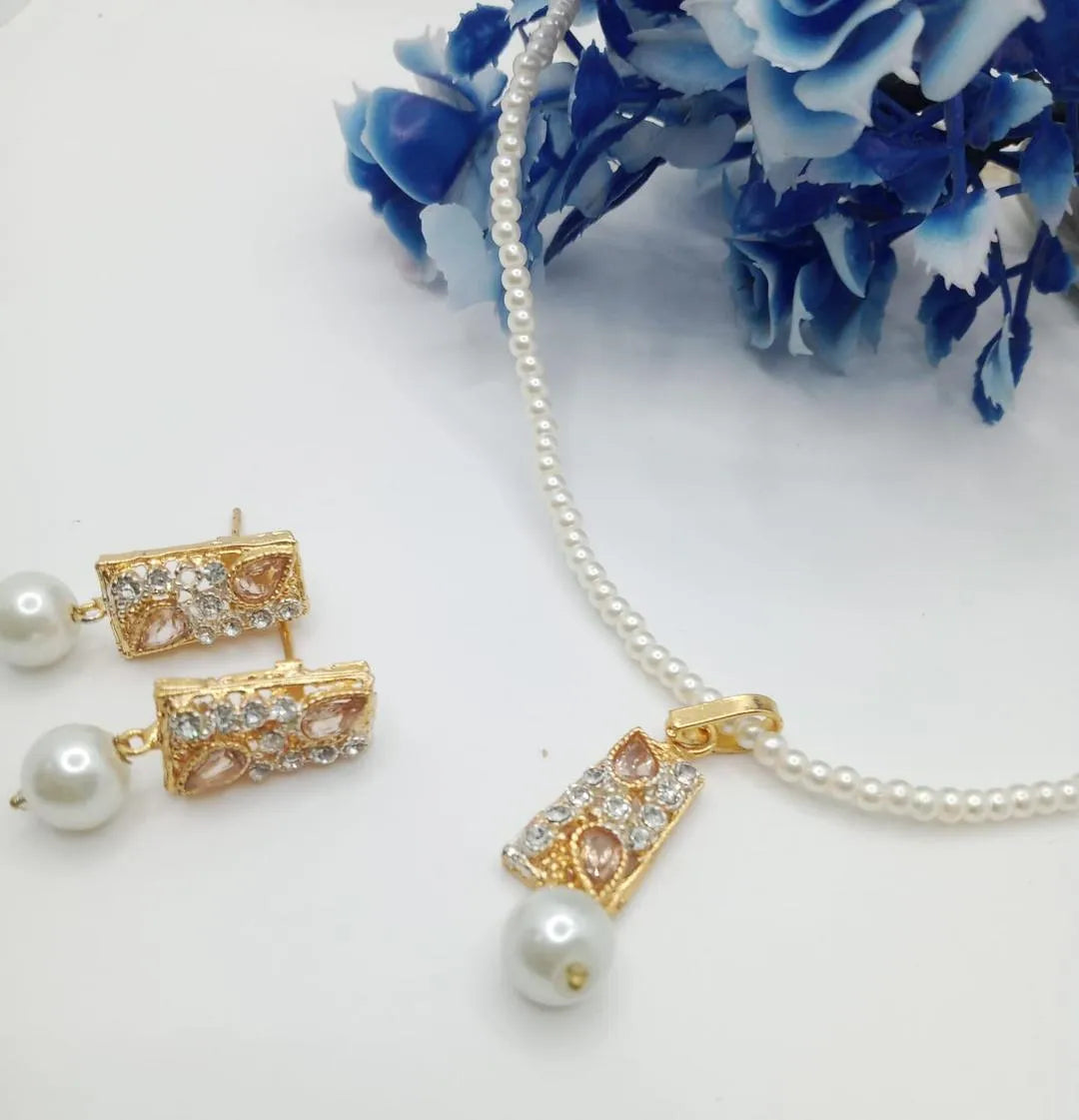 Box Design Gold Plated Gemstone Artificial Set