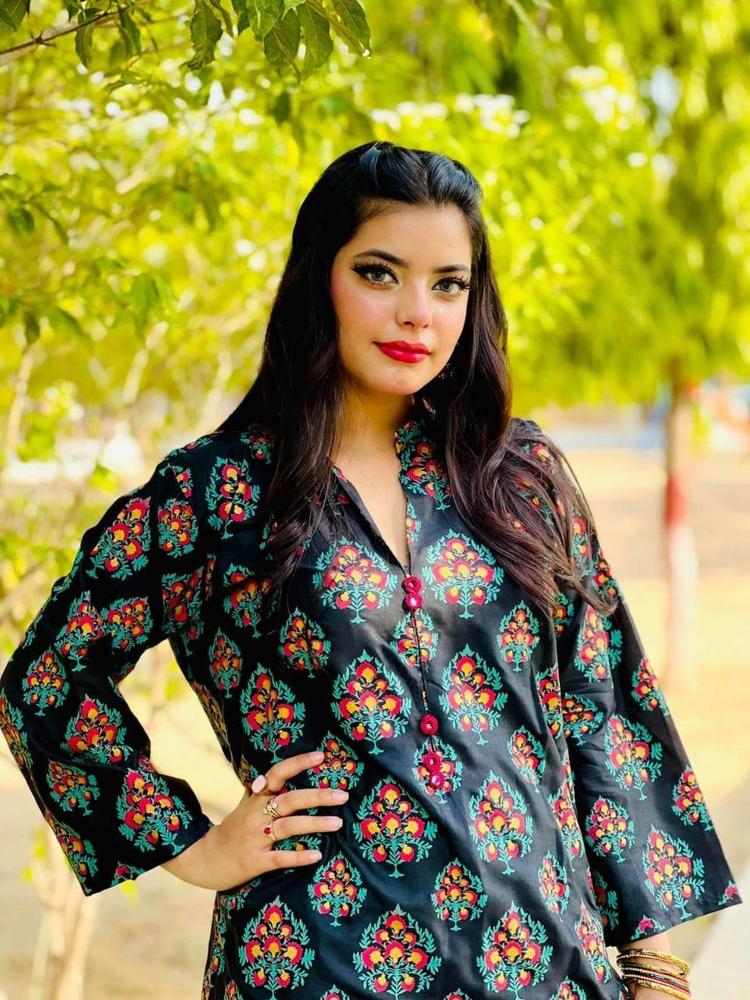 2 Pcs Women's Stitched Linen Printed Suit