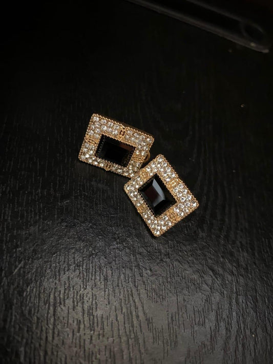Modern Design Artificial Stones Studs
