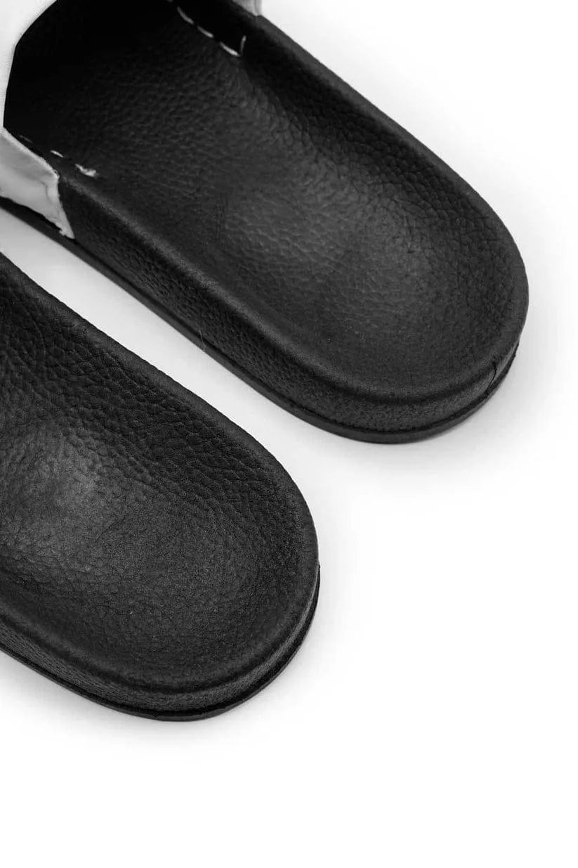 Black Camel Soft Slide-333 Article
