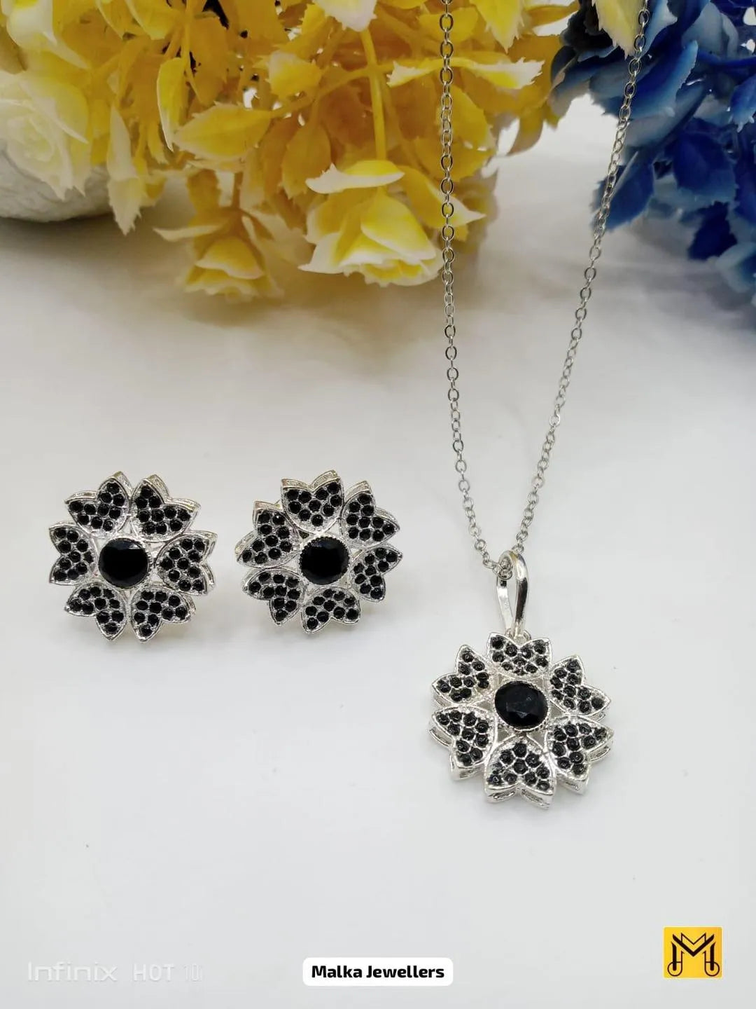 Flower Design Gold Plated Artificial Stones Artificial Set