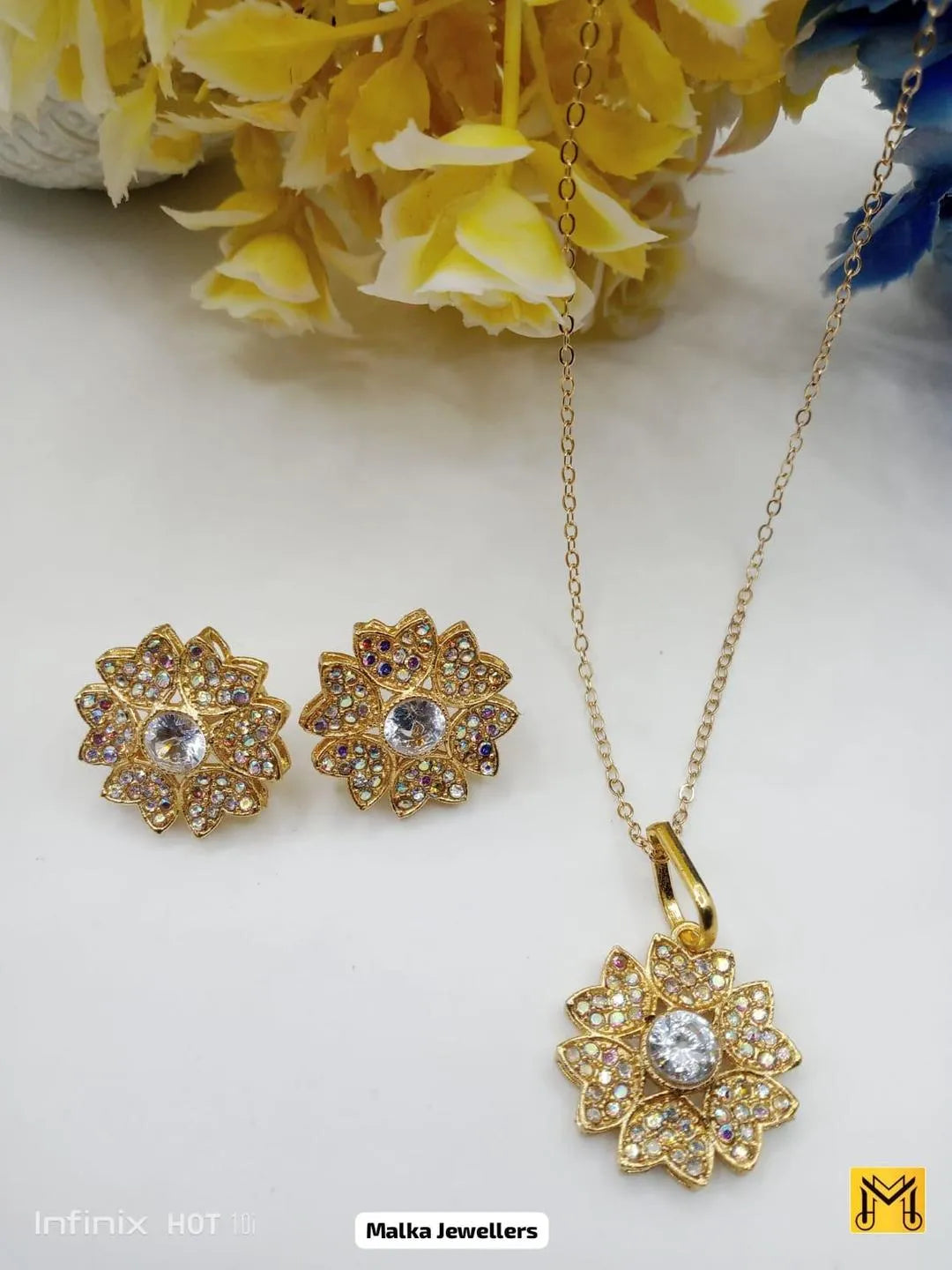 Flower Design Gold Plated Artificial Stones Artificial Set