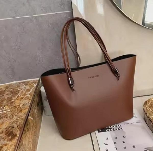 Women's PU Leather Plain Shoulder Bag