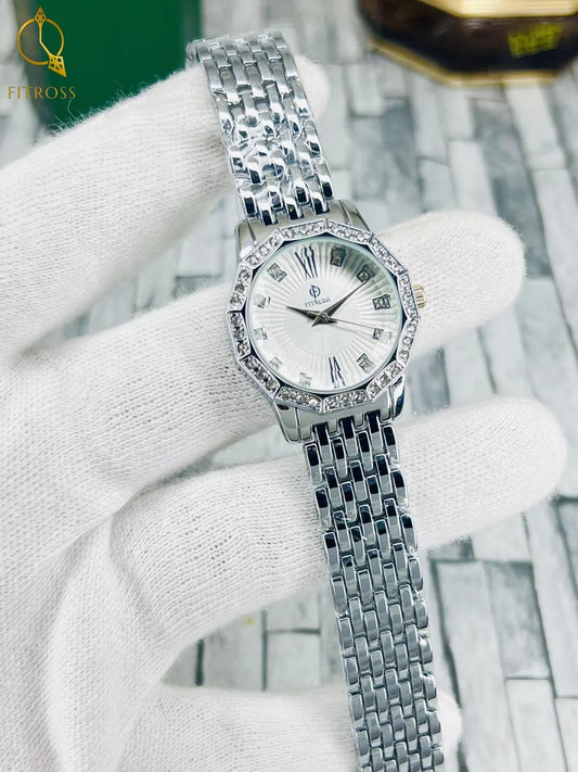 Women's Quartz Chain Strap Watch - 1 Pc, Water Resistant Elegance